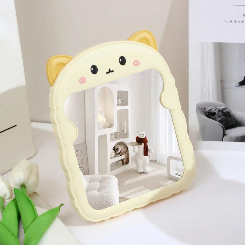 The Silhouette Desktop Mirror