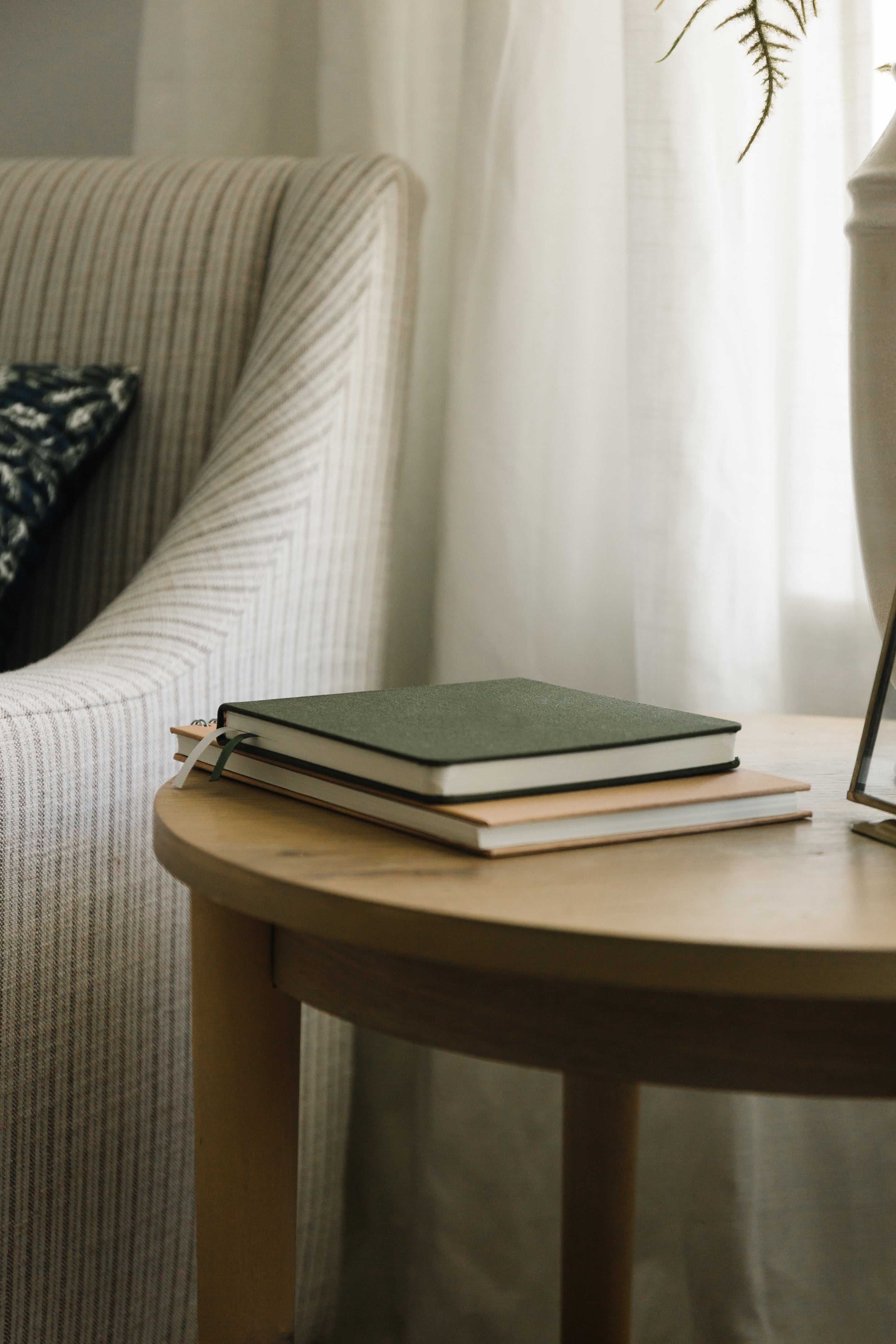 The Square Linen Ledger